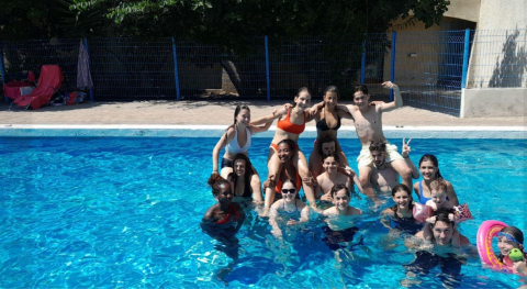 Groupe en piscine YMCA