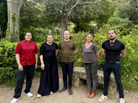 Photo de l'équipe au éthic étapes Le Cart