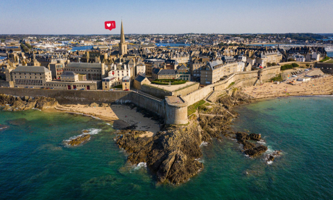Vue aérienne sur Saint-Malo - éthic étapes Patrick Varangot